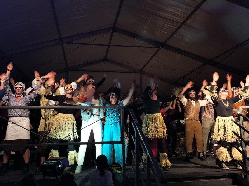 cb0c284d-2a46-46d3-aeb7-4290aab7cbcb-10043906